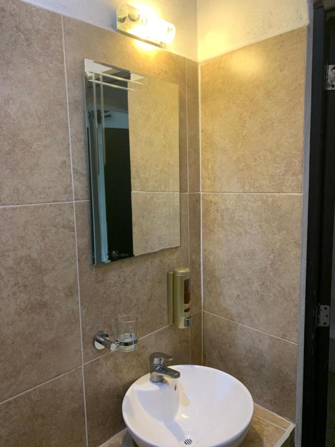 Hotel La Casa Del Capi جزيرة هول بوكس المظهر الخارجي الصورة